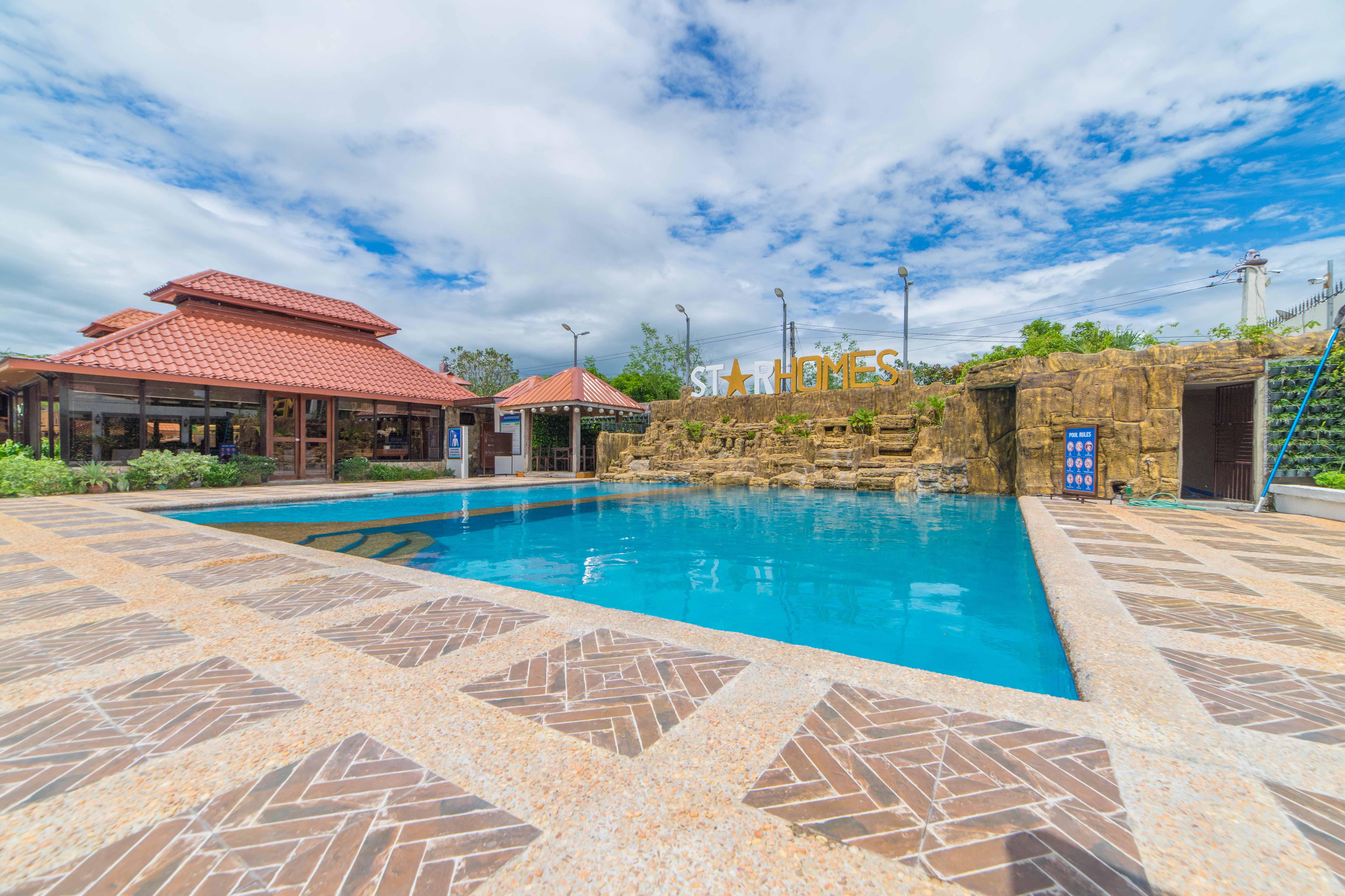 RedDoorz Plus @ Starhomes Olivianville Tarlac City Exterior foto