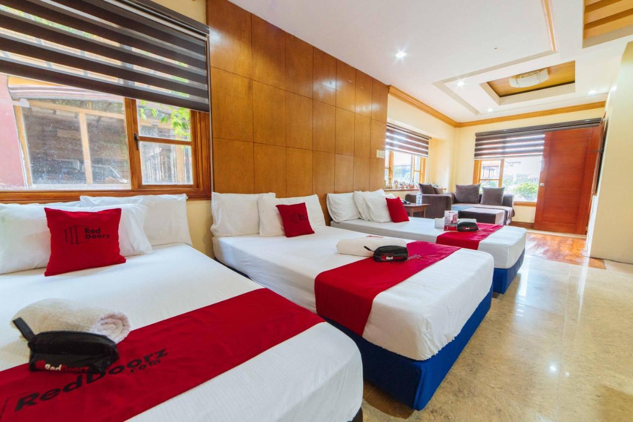 RedDoorz Plus @ Starhomes Olivianville Tarlac City Exterior foto