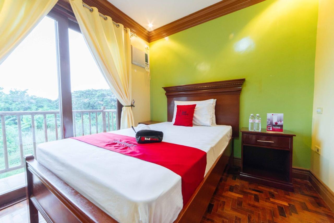 RedDoorz Plus @ Starhomes Olivianville Tarlac City Exterior foto